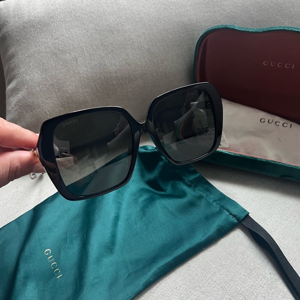 Gucci new never use sunglasses